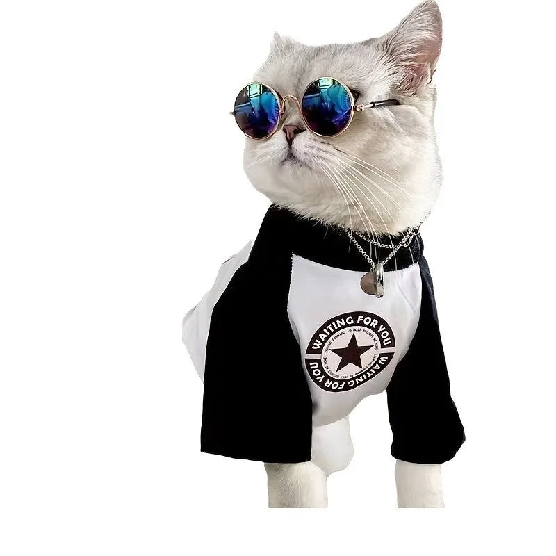 Pet Fashion Short-sleeved Black and White Splicing Five-pointed Star