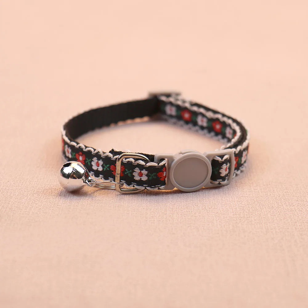 Hand Knitting Flower Collar With Bell