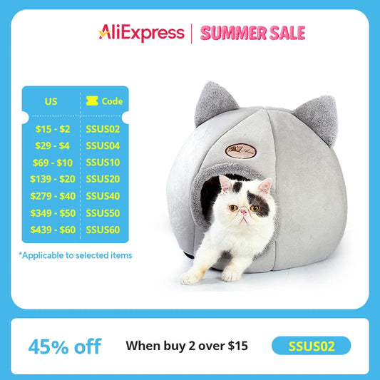 Pet bed with cat ears