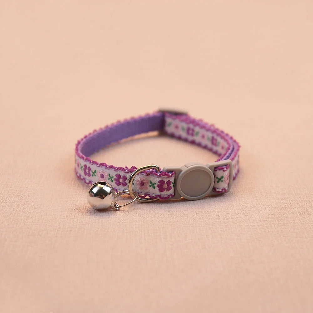 Hand Knitting Flower Collar With Bell